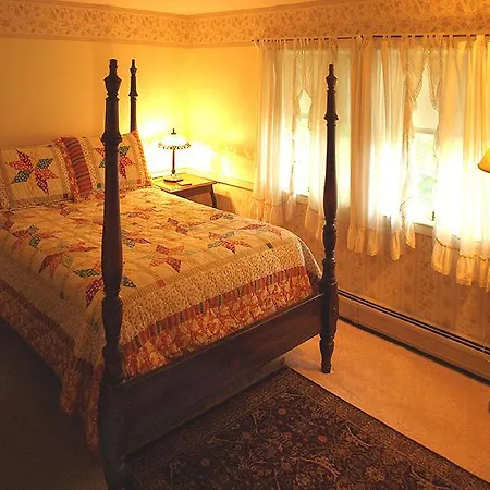 Colonel Spencer Inn Campton Esterno foto